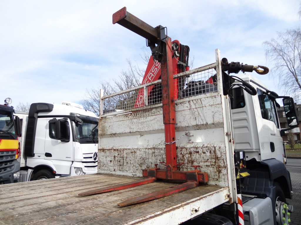 MAN TGS 26.320 6X4 BB mit Kran Fassi F175 - Camião de caixa aberta/ Plataforma, Camião grua: foto 3 MAN TGS 26.320 6X4 BB mit Kran Fassi F175 - Camião de caixa aberta/ Plataforma, Camião grua: foto 3