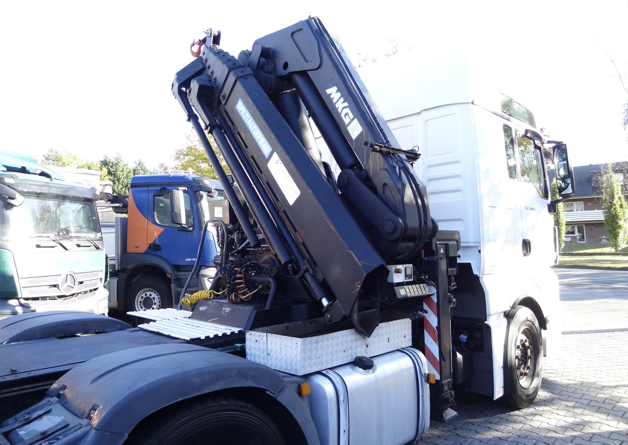 MAN TGX 33.480 6X4 Kran MKG 381 bis 20 Meter - Camião grua, Tractor: foto 4 MAN TGX 33.480 6X4 Kran MKG 381 bis 20 Meter - Camião grua, Tractor: foto 4