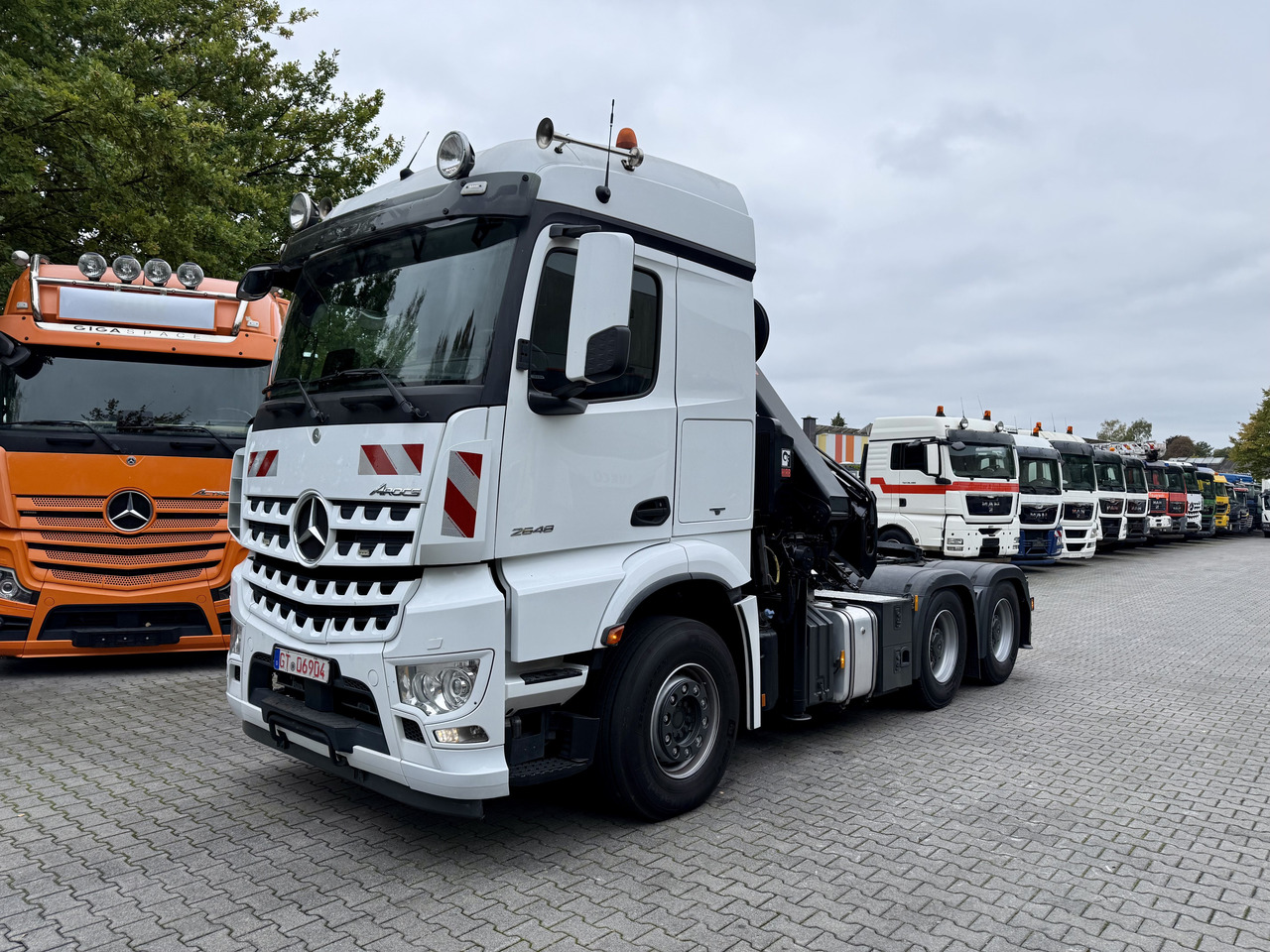 Camião grua, Tractor Mercedes-Benz Arocs 2648 LS 6X4 Kran Hiab X-HiPro 302: foto 1