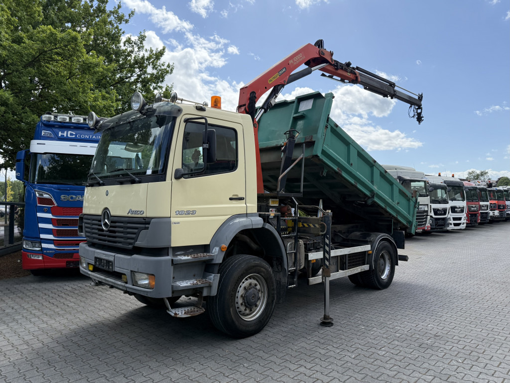 Mercedes-Benz Atego 1823 AK 4X4 Kipper Kran Palfinger PK10000 - Camião basculante, Camião grua: foto 1 Mercedes-Benz Atego 1823 AK 4X4 Kipper Kran Palfinger PK10000 - Camião basculante, Camião grua: foto 1