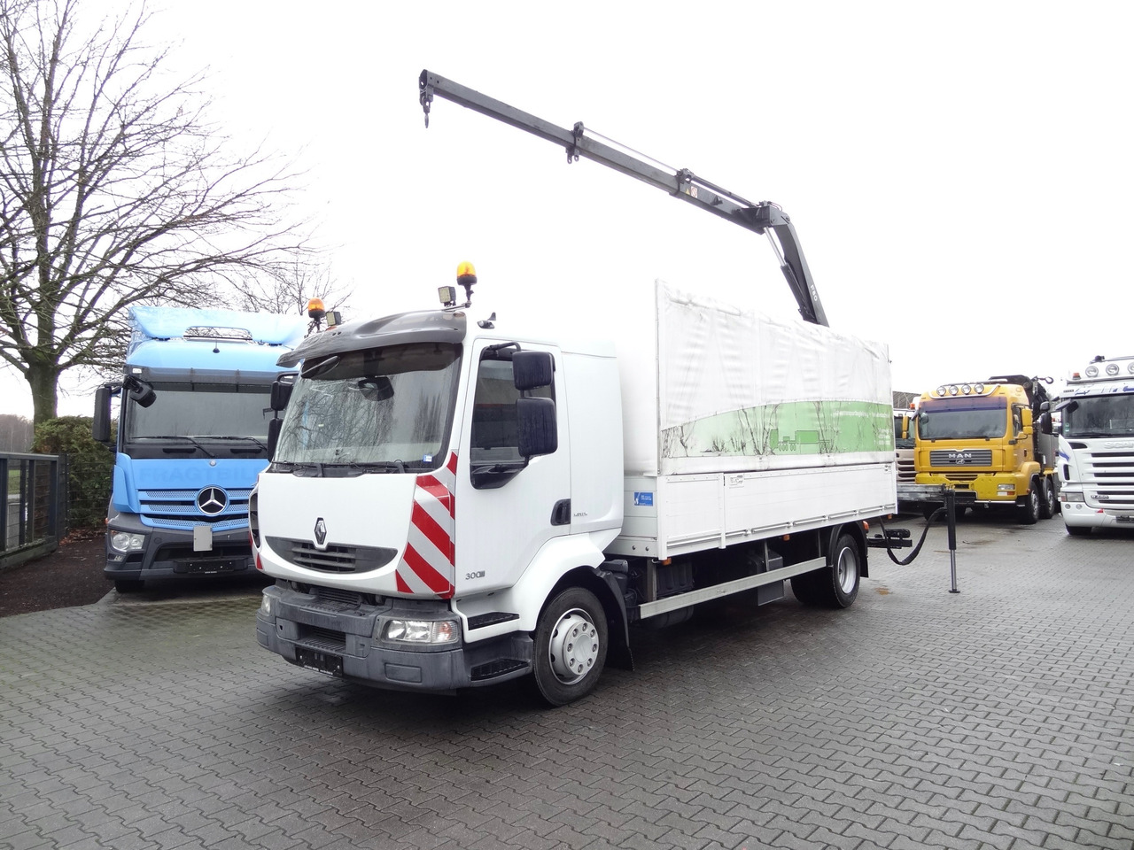 Renault Midlum 300.12 Fassi F80 - Camião grua, Camião de caixa aberta/ Plataforma: foto 1 Renault Midlum 300.12 Fassi F80 - Camião grua, Camião de caixa aberta/ Plataforma: foto 1