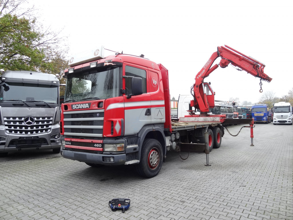 Scania R144 460 6X4 Fassi 360 bis 25 Meter - Camião de caixa aberta/ Plataforma, Camião grua: foto 1 Scania R144 460 6X4 Fassi 360 bis 25 Meter - Camião de caixa aberta/ Plataforma, Camião grua: foto 1