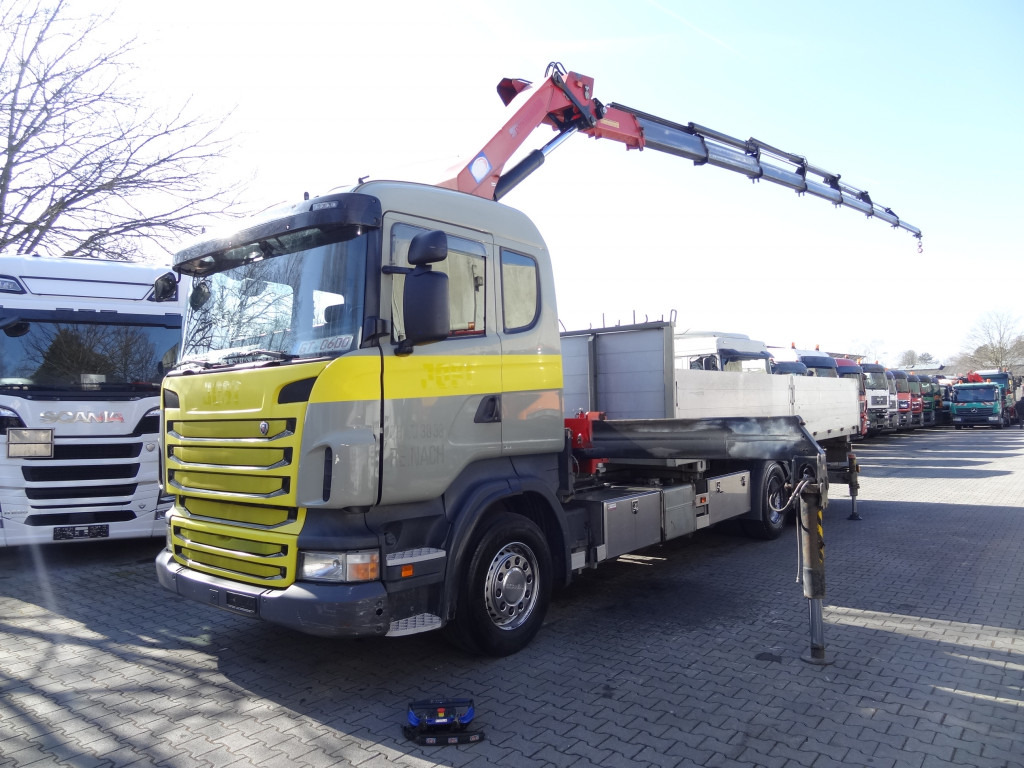 Scania R440 6X2*4 Kran HMF 3000 bis 30 Meter - Camião grua, Camião de caixa aberta/ Plataforma: foto 1 Scania R440 6X2*4 Kran HMF 3000 bis 30 Meter - Camião grua, Camião de caixa aberta/ Plataforma: foto 1