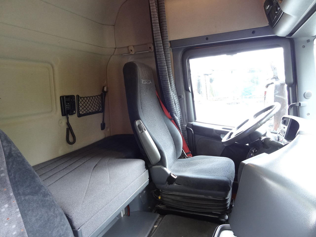 Scania R480 6X2*4 Kran Atlas 240 bis 20 Meter - Camião de caixa aberta/ Plataforma, Camião grua: foto 4 Scania R480 6X2*4 Kran Atlas 240 bis 20 Meter - Camião de caixa aberta/ Plataforma, Camião grua: foto 4