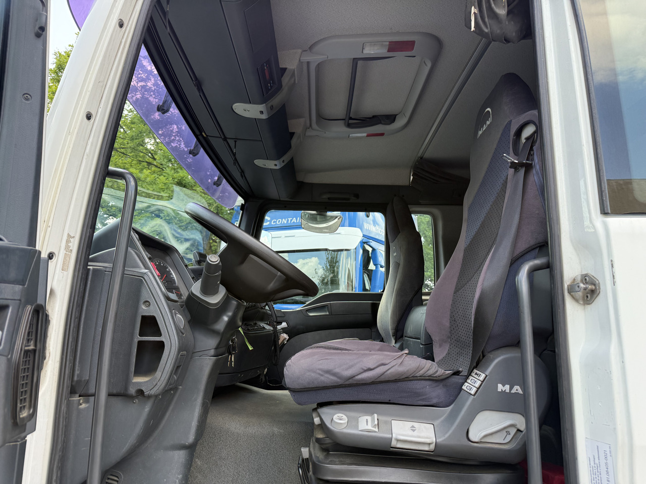 Tractor MAN TGA 18.430 Kran Palfinger 16502 bis 26.5 Meter: foto 6 Tractor MAN TGA 18.430 Kran Palfinger 16502 bis 26.5 Meter: foto 6