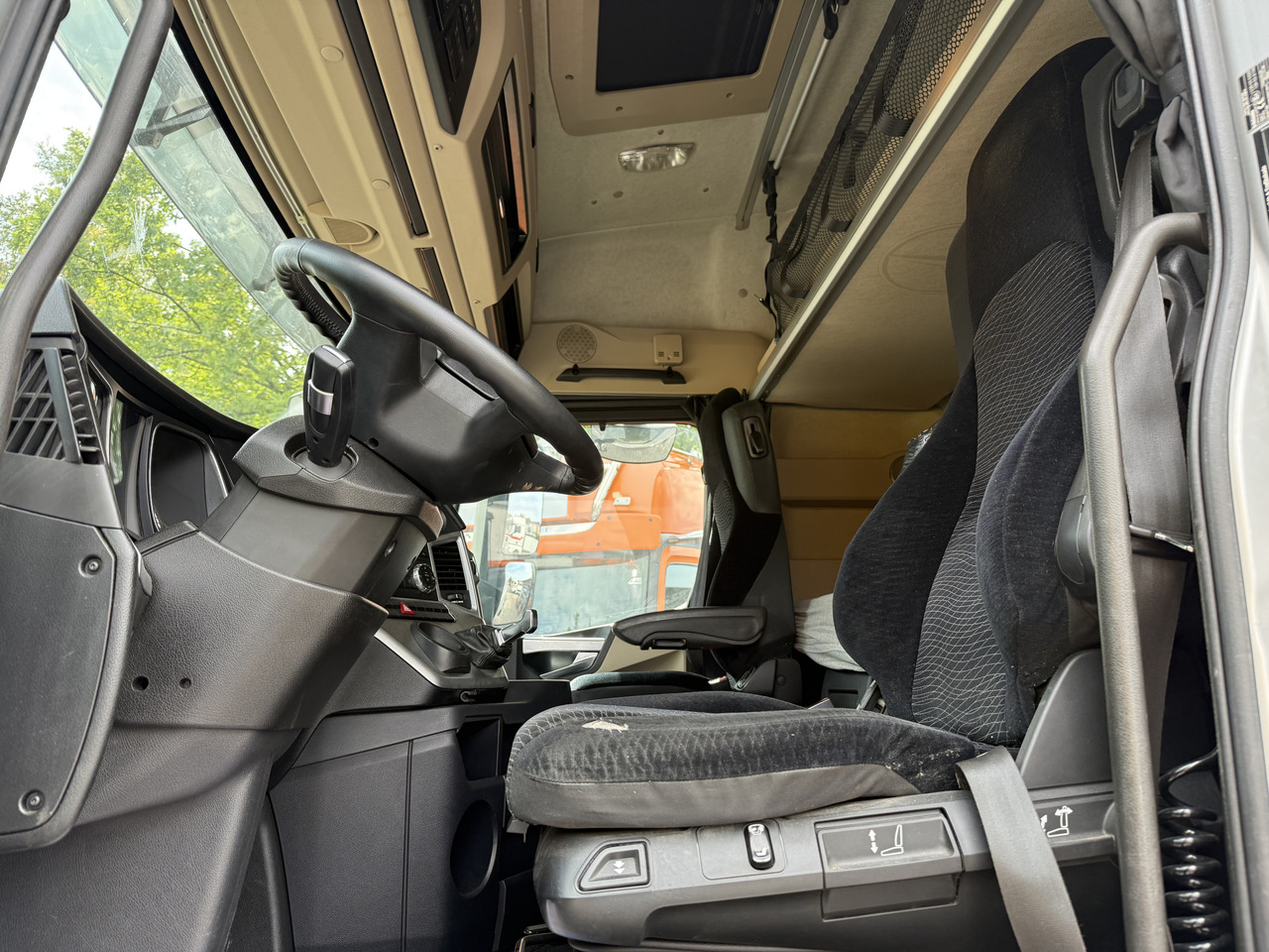 Tractor Mercedes-Benz Actros 1842LS Kran HMF 2020 bis 18 Meter: foto 5