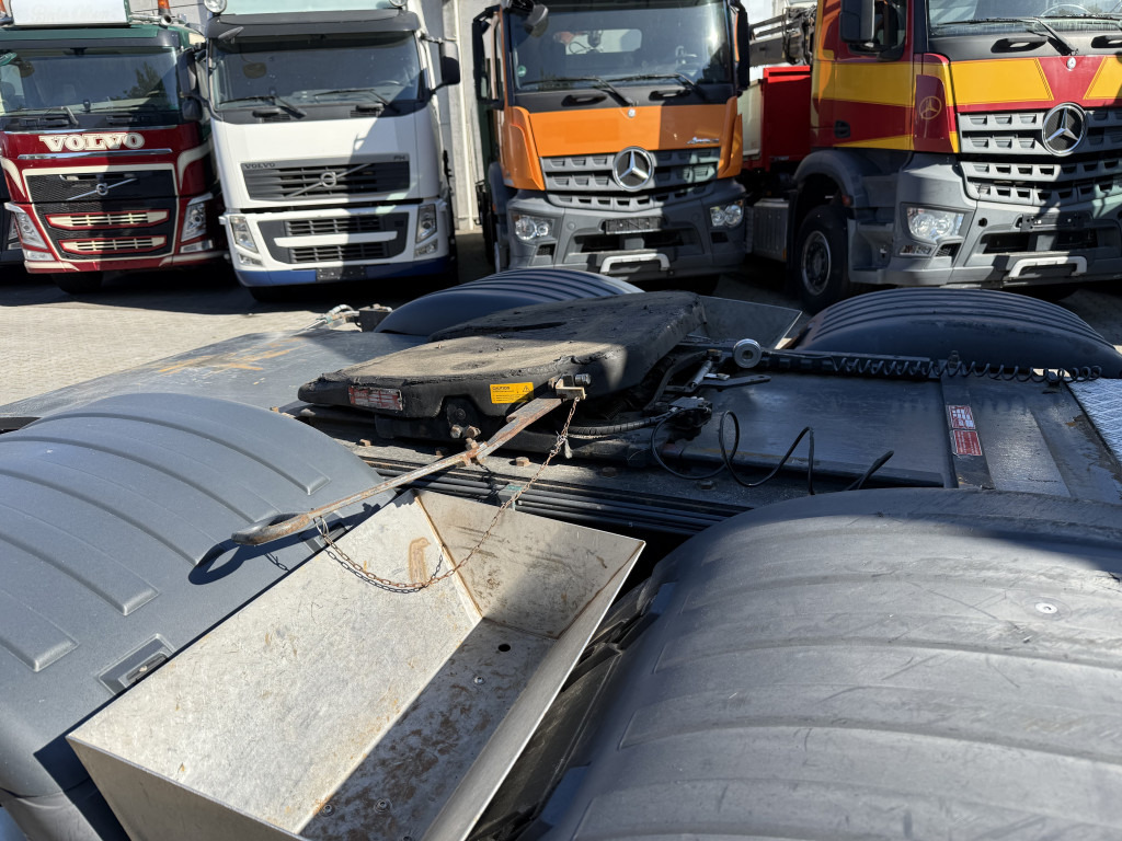 Scania R400 6X2 Kran Hiab 377-8 bis 25 Meter - Tractor: foto 2 Scania R400 6X2 Kran Hiab 377-8 bis 25 Meter - Tractor: foto 2
