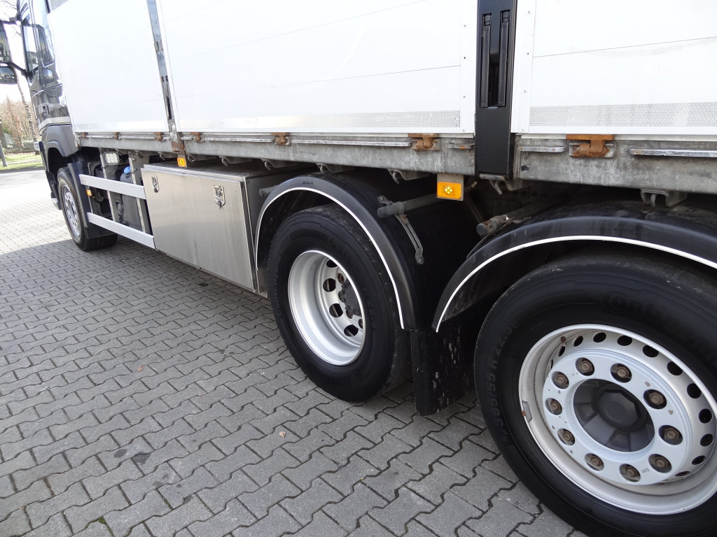 Volvo FM370 6X2*4 Kennis K14 Kran - Camião de caixa aberta/ Plataforma, Camião grua: foto 3 Volvo FM370 6X2*4 Kennis K14 Kran - Camião de caixa aberta/ Plataforma, Camião grua: foto 3