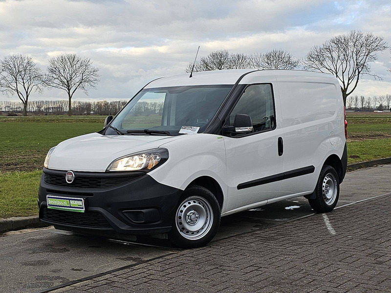 Fiat Doblò CARGO 1.6 L1 1e Eigenaar NL! - Furgão compacto: foto 2 Fiat Doblò CARGO 1.6 L1 1e Eigenaar NL! - Furgão compacto: foto 2