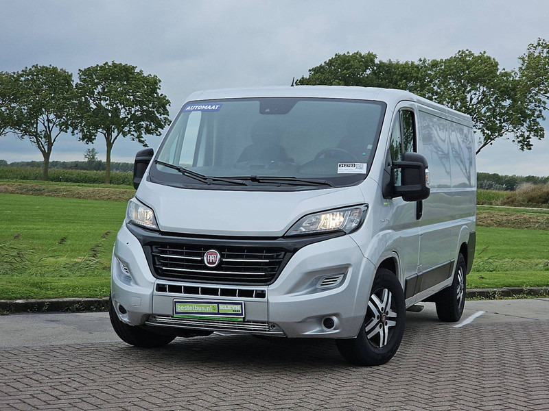 Fiat Ducato 33 2.3 AC AUTOMAAT EURO6 - Furgão compacto: foto 1 Fiat Ducato 33 2.3 AC AUTOMAAT EURO6 - Furgão compacto: foto 1
