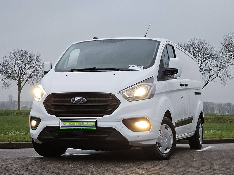 Ford Transit Custom 2.0 TDCI 130 TREND L2 - Furgão compacto: foto 1 Ford Transit Custom 2.0 TDCI 130 TREND L2 - Furgão compacto: foto 1