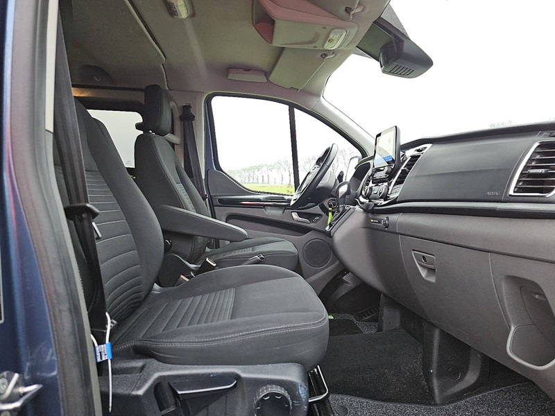 Fotografia de interior 1: Furgão compacto Ford Transit Custom  L1H1 Dub.Cab Autom!