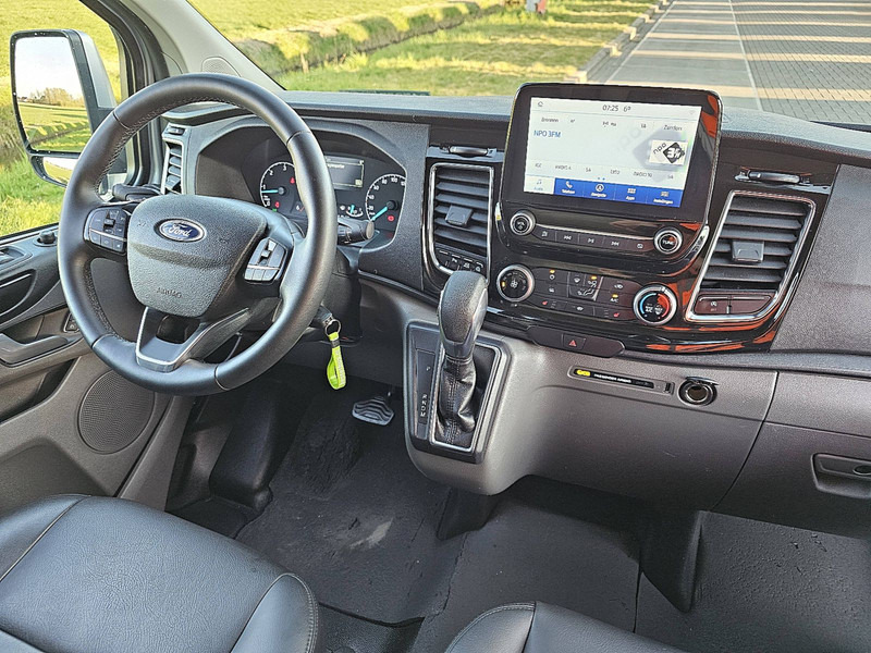 Fotografia de interior 1: Furgão compacto Ford Transit Custom  ac automaat EURO6