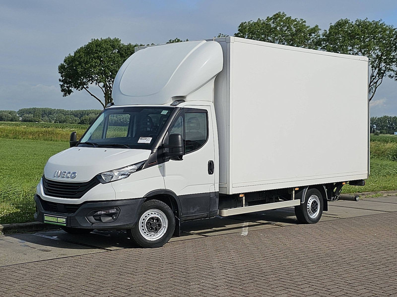 Iveco Daily 35S18 Bakwagen Laadklep! - Carrinha de contentor: foto 2 Iveco Daily 35S18 Bakwagen Laadklep! - Carrinha de contentor: foto 2
