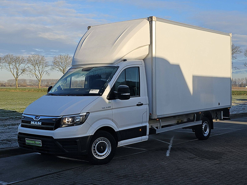 MAN TGE 3.180 ac automaat EURO6 - Carrinha de contentor: foto 2 MAN TGE 3.180 ac automaat EURO6 - Carrinha de contentor: foto 2