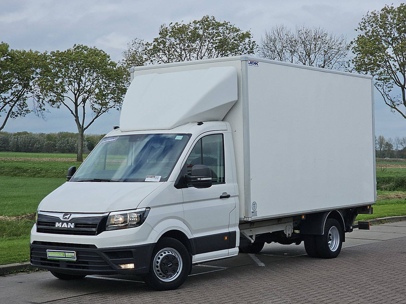 MAN TGE 5.180 Bakwagen Laadklep! - Carrinha de contentor: foto 2 MAN TGE 5.180 Bakwagen Laadklep! - Carrinha de contentor: foto 2