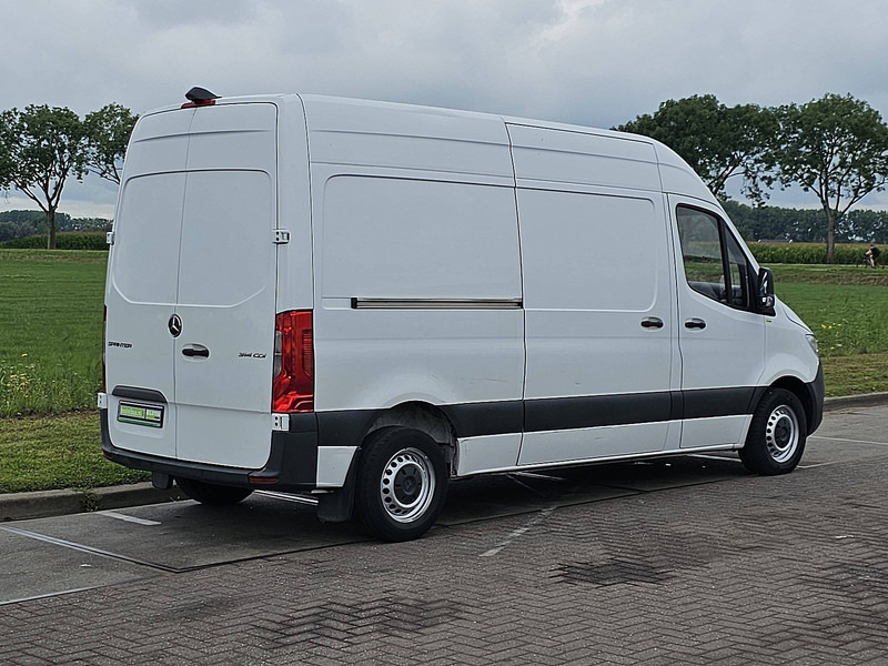 Mercedes-Benz Sprinter 314 L2H2 Mbux Airco Eur6 - Furgão: foto 3 Mercedes-Benz Sprinter 314 L2H2 Mbux Airco Eur6 - Furgão: foto 3