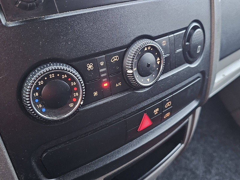 Furgão Mercedes-Benz Sprinter 316 CDI L2H1: foto 11