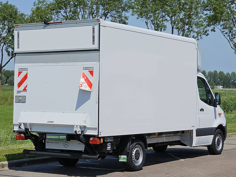Mercedes-Benz Sprinter 317 Bakwagen Laadklep! - Carrinha de contentor: foto 3 Mercedes-Benz Sprinter 317 Bakwagen Laadklep! - Carrinha de contentor: foto 3