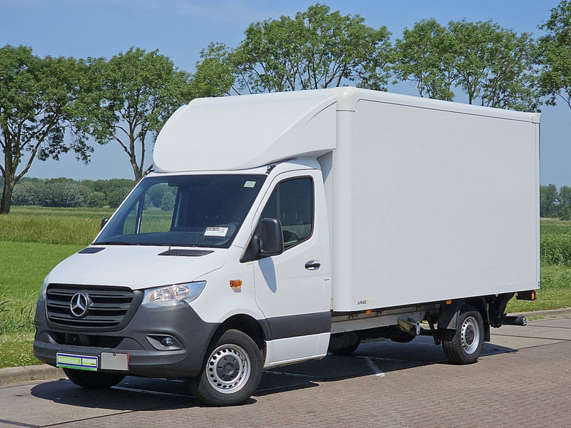Mercedes-Benz Sprinter 317 Bakwagen Laadklep! - Carrinha de contentor: foto 2 Mercedes-Benz Sprinter 317 Bakwagen Laadklep! - Carrinha de contentor: foto 2