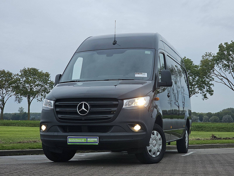 Mercedes-Benz Sprinter 317 L2H2 Mbux 360camera! - Furgão: foto 1 Mercedes-Benz Sprinter 317 L2H2 Mbux 360camera! - Furgão: foto 1