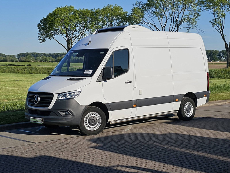 Mercedes-Benz Sprinter 317 koelwagen EURO6 - Carrinha frigorífica: foto 2 Mercedes-Benz Sprinter 317 koelwagen EURO6 - Carrinha frigorífica: foto 2
