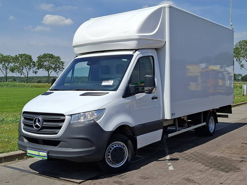 Mercedes-Benz Sprinter 516 Bakwagen Laadklep! - Carrinha de contentor: foto 2 Mercedes-Benz Sprinter 516 Bakwagen Laadklep! - Carrinha de contentor: foto 2