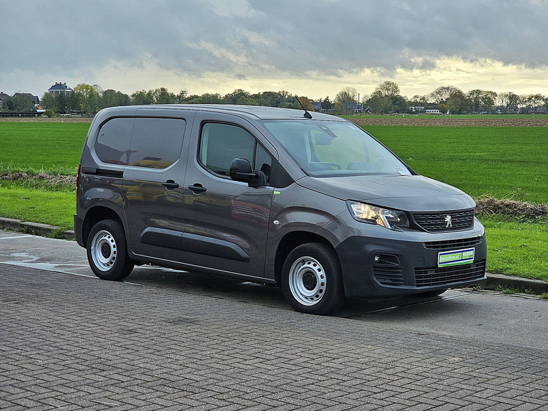 Peugeot Partner  1.5 BHDI 102 - Carrinha de contentor: foto 5 Peugeot Partner  1.5 BHDI 102 - Carrinha de contentor: foto 5