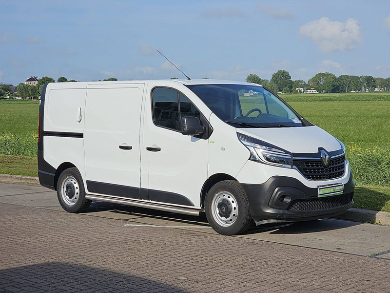 Renault Trafic 1.6 DCI 95 COMFORT L1H1 - Furgão compacto: foto 5 Renault Trafic 1.6 DCI 95 COMFORT L1H1 - Furgão compacto: foto 5
