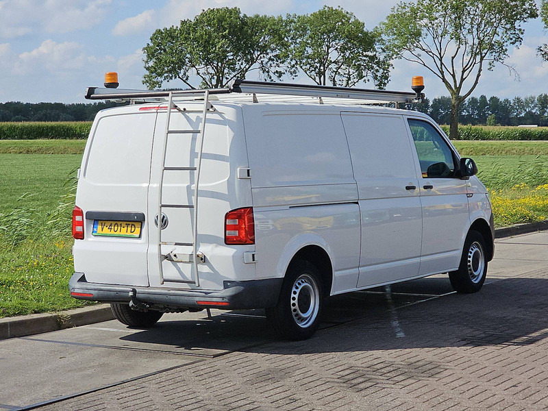 Volkswagen Transporter 2.0 TDI 150 COMF.LINE L2 - Furgão compacto: foto 3 Volkswagen Transporter 2.0 TDI 150 COMF.LINE L2 - Furgão compacto: foto 3