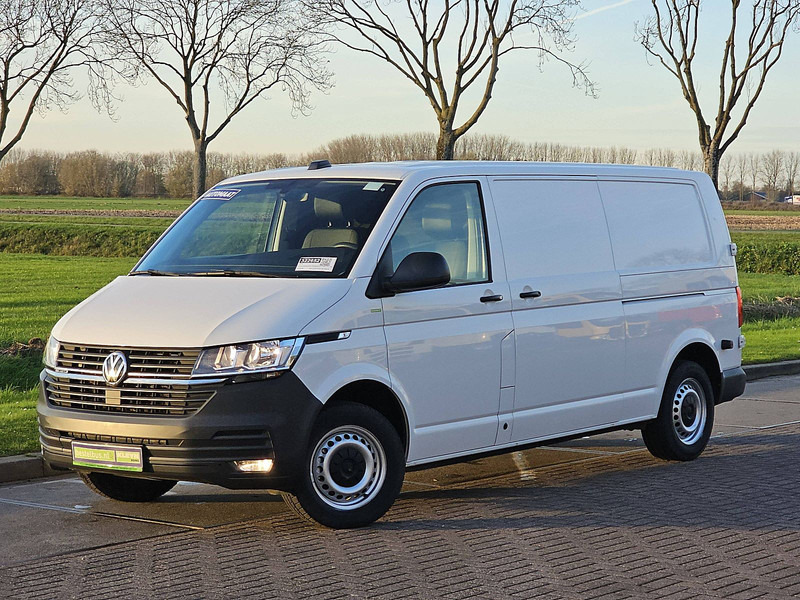 Volkswagen Transporter 2.0 TDI L2H1 Navi 4 Motion - Furgão compacto: foto 2 Volkswagen Transporter 2.0 TDI L2H1 Navi 4 Motion - Furgão compacto: foto 2