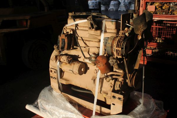 John Deere 4230 DF - Motor para Equipamento industrial: foto 2 John Deere 4230 DF - Motor para Equipamento industrial: foto 2