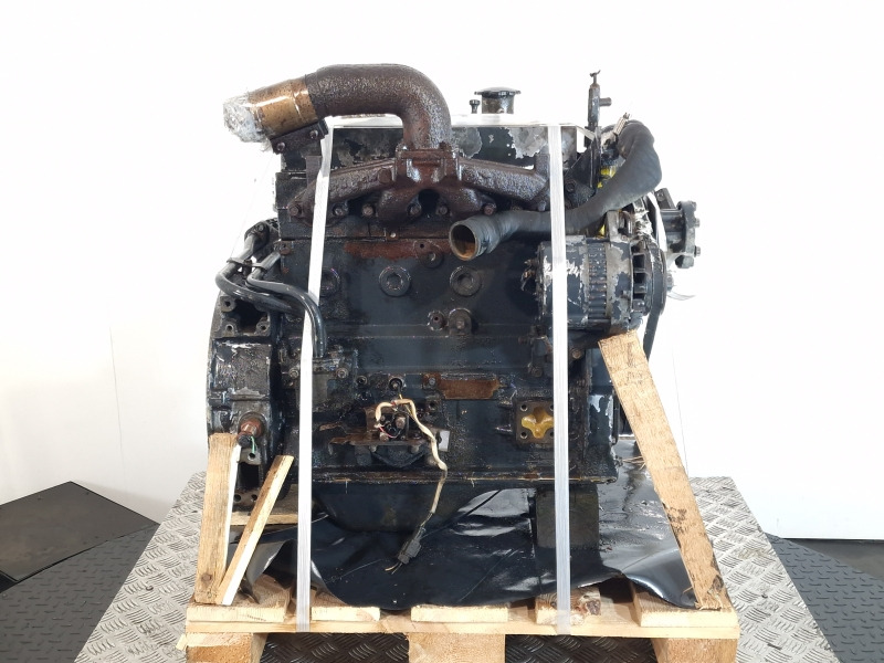 Komatsu 4D95LE-2 Engine (Plant) - Motor para Máquina de construção: foto 3 Komatsu 4D95LE-2 Engine (Plant) - Motor para Máquina de construção: foto 3