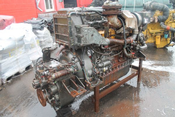 Komatsu SD140 / EM665A-A - Motor para Equipamento industrial: foto 1 Komatsu SD140 / EM665A-A - Motor para Equipamento industrial: foto 1