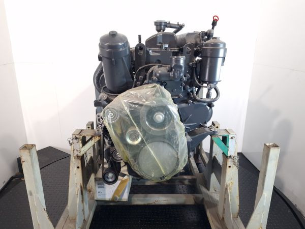 Mercedes Benz OM460LA.E3A/1-00 Engine (Industrial) CLAAS JAGUAR 930 NEW - Motor para Equipamento industrial: foto 5 Mercedes Benz OM460LA.E3A/1-00 Engine (Industrial) CLAAS JAGUAR 930 NEW - Motor para Equipamento industrial: foto 5