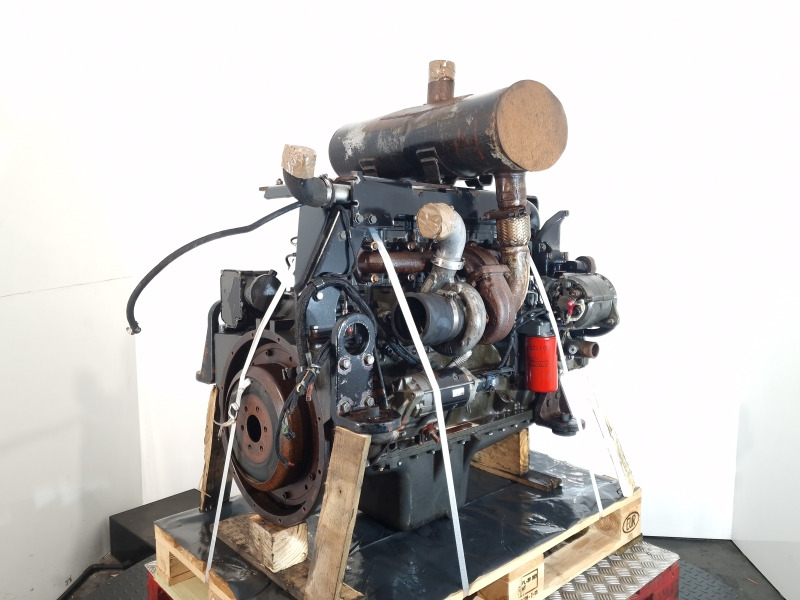 NH F4HE9684E*J102 667TA EBD Engine (Plant) - Motor para Máquina de construção: foto 1 NH F4HE9684E*J102 667TA EBD Engine (Plant) - Motor para Máquina de construção: foto 1