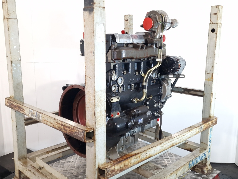 Perkins 1104D-44TA Engine (Plant) - Motor para Máquina de construção: foto 1 Perkins 1104D-44TA Engine (Plant) - Motor para Máquina de construção: foto 1