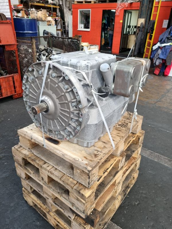Voith 864.6 F3VTORO-8,5 Gearbox - Caixa de velocidade: foto 1 Voith 864.6 F3VTORO-8,5 Gearbox - Caixa de velocidade: foto 1
