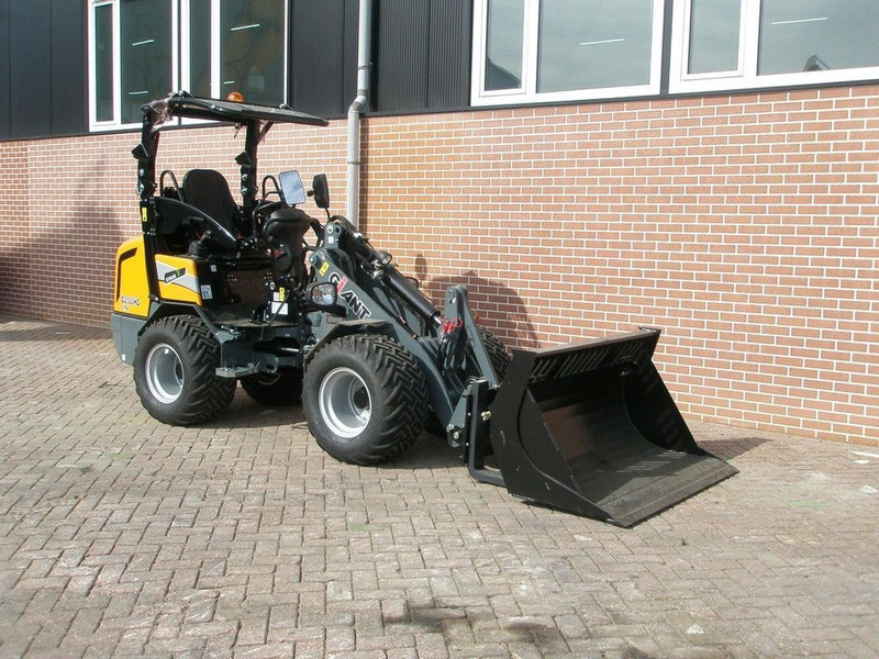 Giant G2500 - Mini pá carregadora de rastos: foto 3 Giant G2500 - Mini pá carregadora de rastos: foto 3