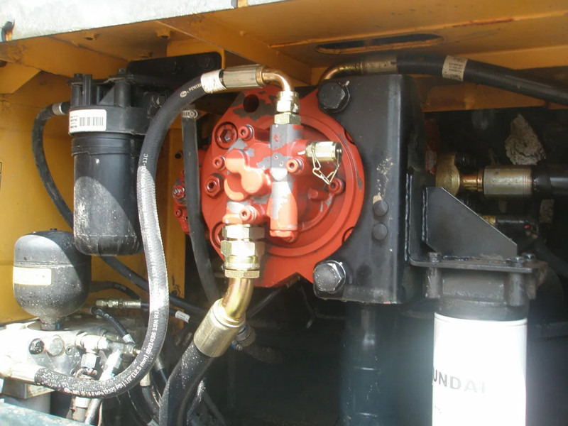 Escavadora de rastos Hyundai HX260LC: foto 6
