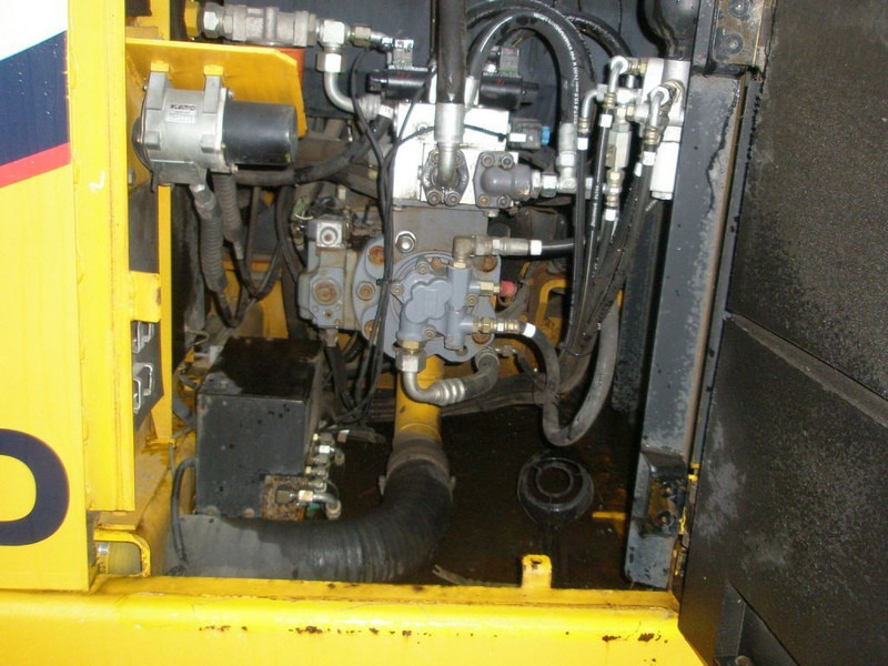 Kato HD512-3 - Escavadora de rastos: foto 5 Kato HD512-3 - Escavadora de rastos: foto 5