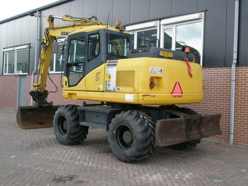 Komatsu PW140-7 - Escavadeira de rodas: foto 2 Komatsu PW140-7 - Escavadeira de rodas: foto 2