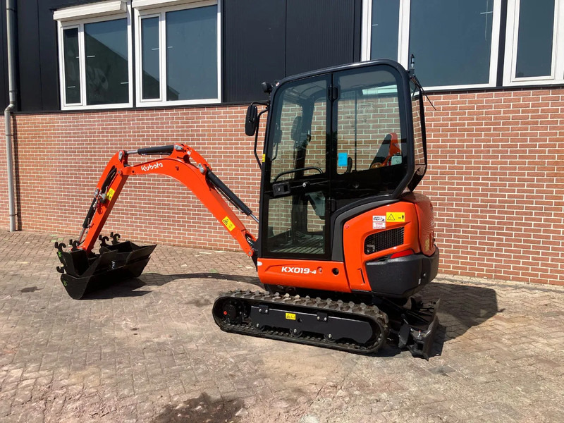 Kubota KX019 4 - Escavadora de rastos: foto 4 Kubota KX019 4 - Escavadora de rastos: foto 4
