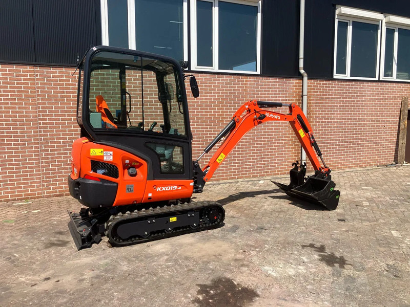 Kubota KX019 4 - Escavadora de rastos: foto 2 Kubota KX019 4 - Escavadora de rastos: foto 2