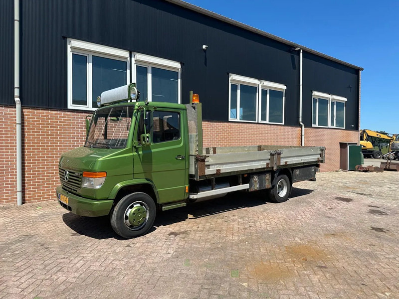 Mercedes-Benz Vario 816D - Camião de caixa aberta/ Plataforma: foto 1 Mercedes-Benz Vario 816D - Camião de caixa aberta/ Plataforma: foto 1