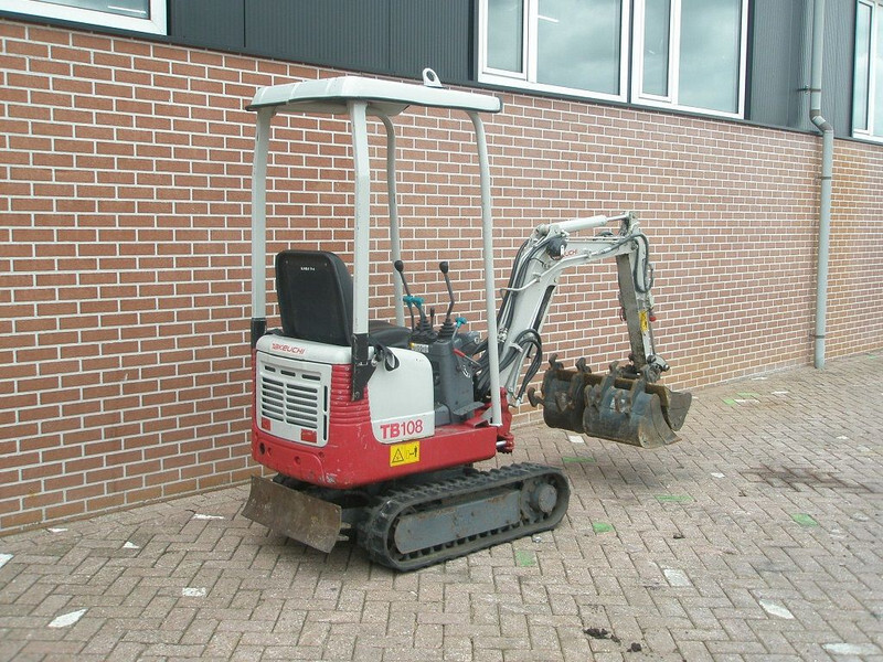 Takeuchi TB108 - Mini escavadeira: foto 5 Takeuchi TB108 - Mini escavadeira: foto 5
