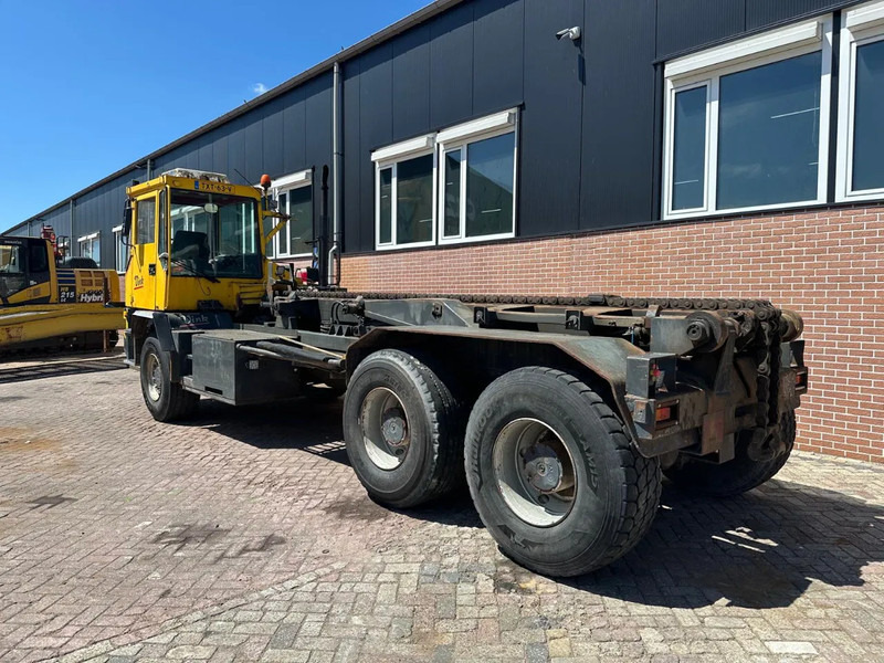 Terberg CC CC26 - Camião transportador de contêineres/ Caixa móvel: foto 2 Terberg CC CC26 - Camião transportador de contêineres/ Caixa móvel: foto 2