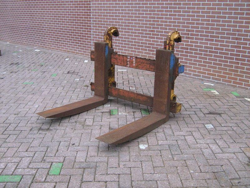 Volvo Forks L150-L180 - Garfos para Máquina de construção: foto 1 Volvo Forks L150-L180 - Garfos para Máquina de construção: foto 1