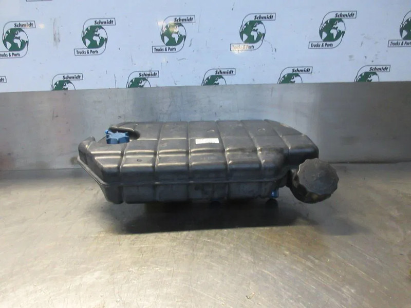 DAF 1626237 EXPANSIEVAT GEBRUIK EN NIEUWE OP VOORRAAD !!!!! EURO 5 - Tanque de expansão para Camião: foto 3 DAF 1626237 EXPANSIEVAT GEBRUIK EN NIEUWE OP VOORRAAD !!!!! EURO 5 - Tanque de expansão para Camião: foto 3