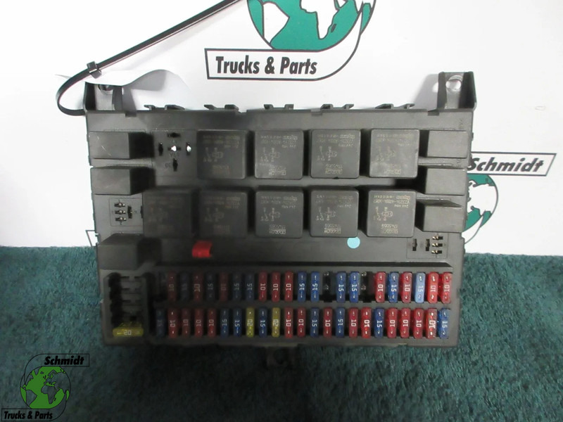 DAF 1746420 ZEKERINGS KAST DAF CF 75 EURO 5 - Sistema elétrico para Camião: foto 1 DAF 1746420 ZEKERINGS KAST DAF CF 75 EURO 5 - Sistema elétrico para Camião: foto 1